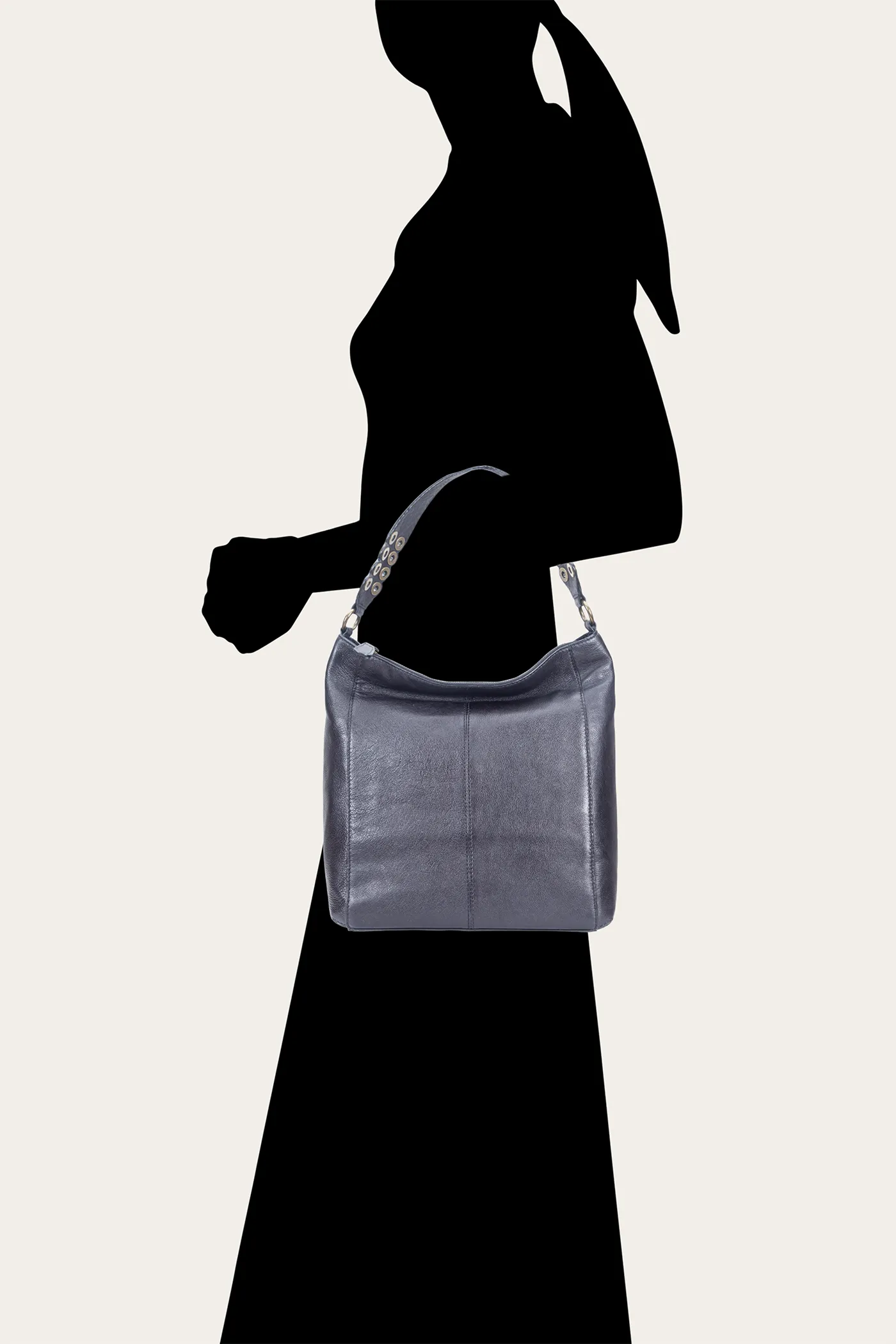 Claire Hobo - Pre-Loved
