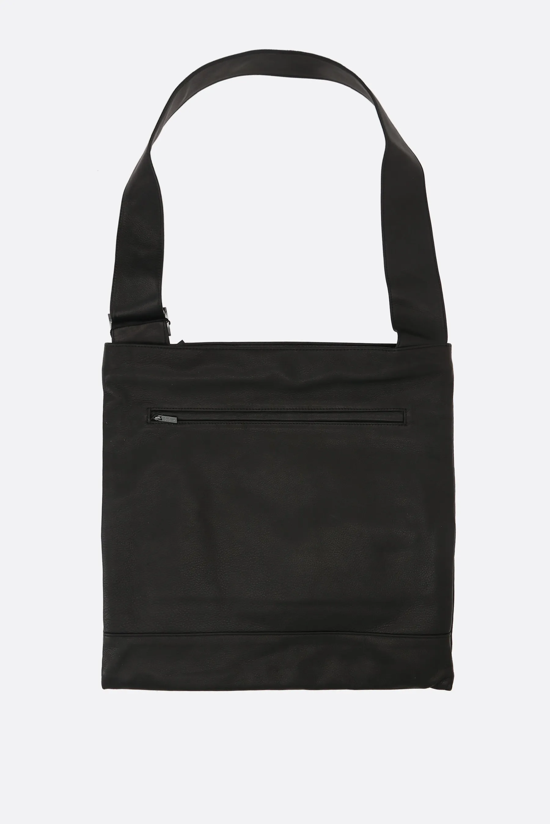 Clasp crossbody bag in grainy leather