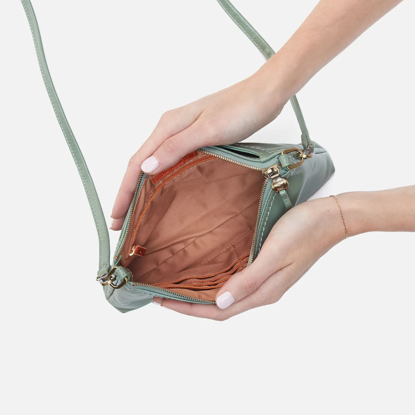 Darcy Crossbody In Polished Leather - Jade