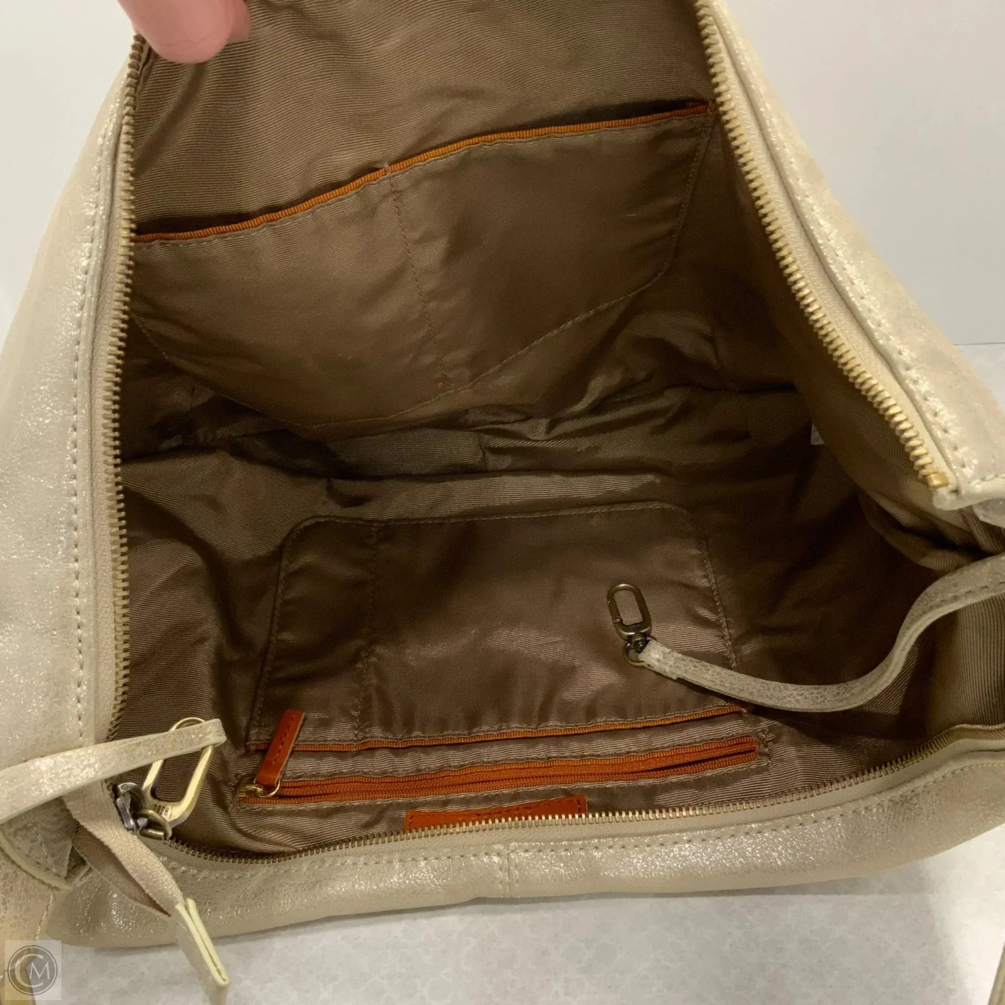 Handbag By Hobo Intl, Size: Medium
