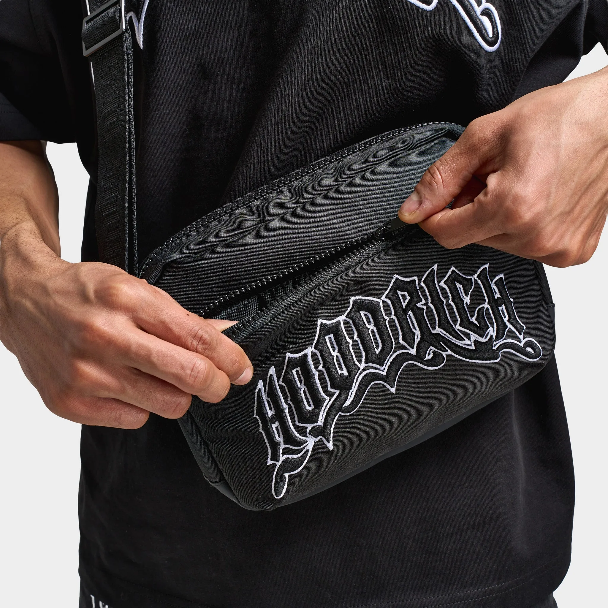 Hoodrich Ritual Crossbody Bag Black / White