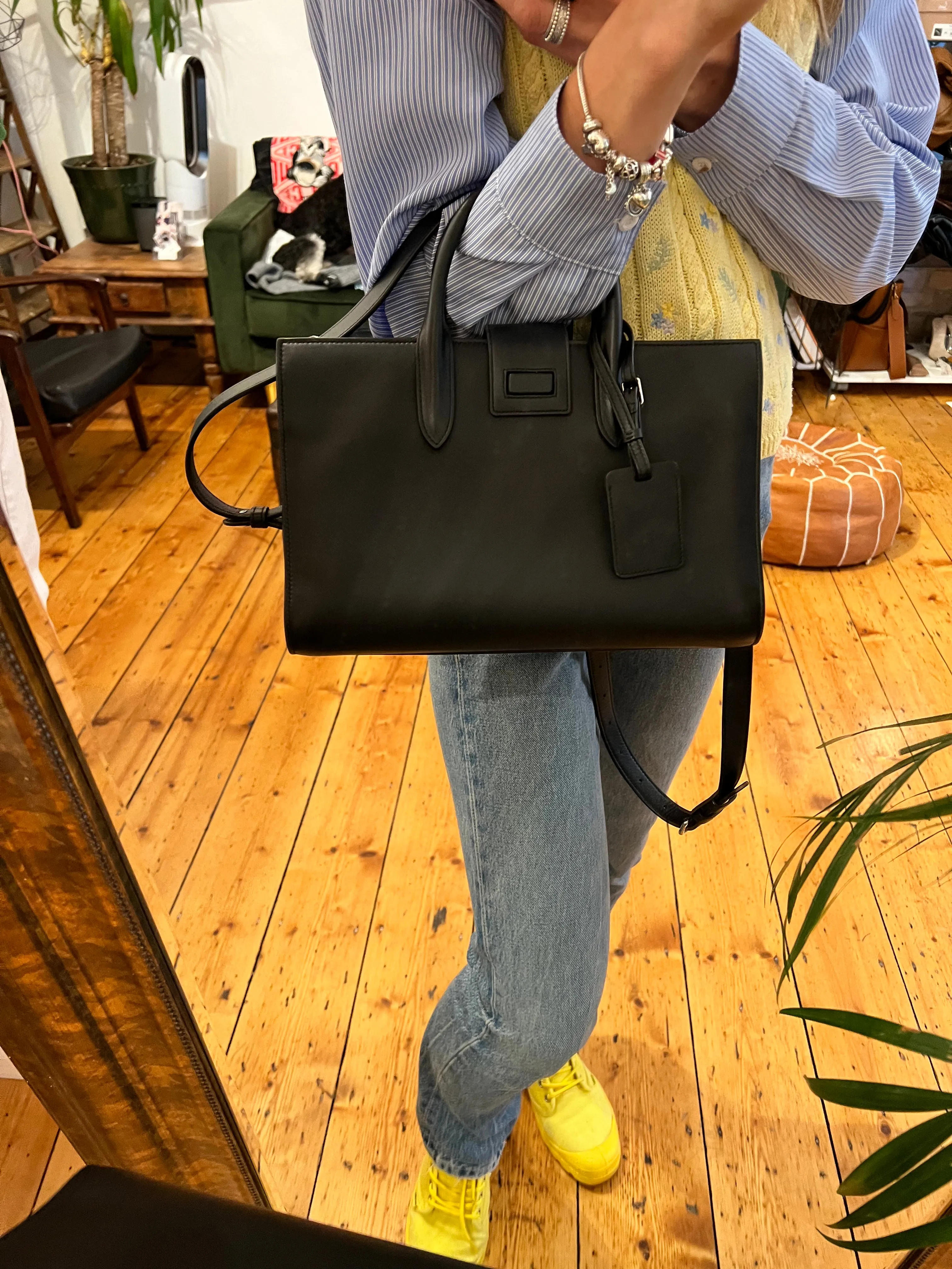 Saint Laurent Smooth Black Calfskin Leather Jane Tote / Shoulder Bag
