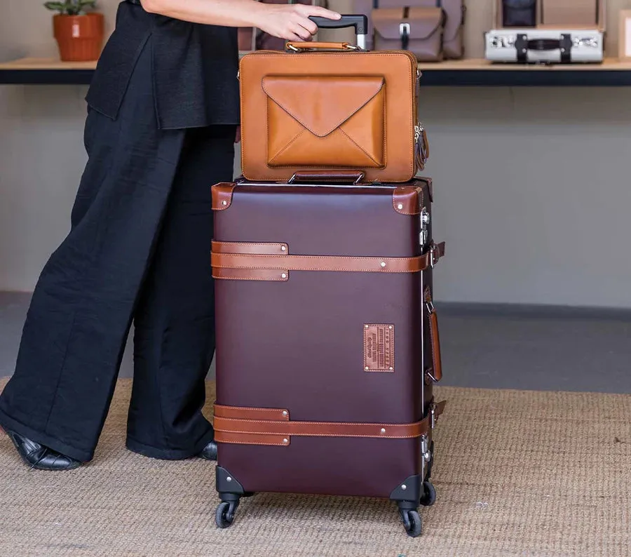 STEAMER CHECK-IN
