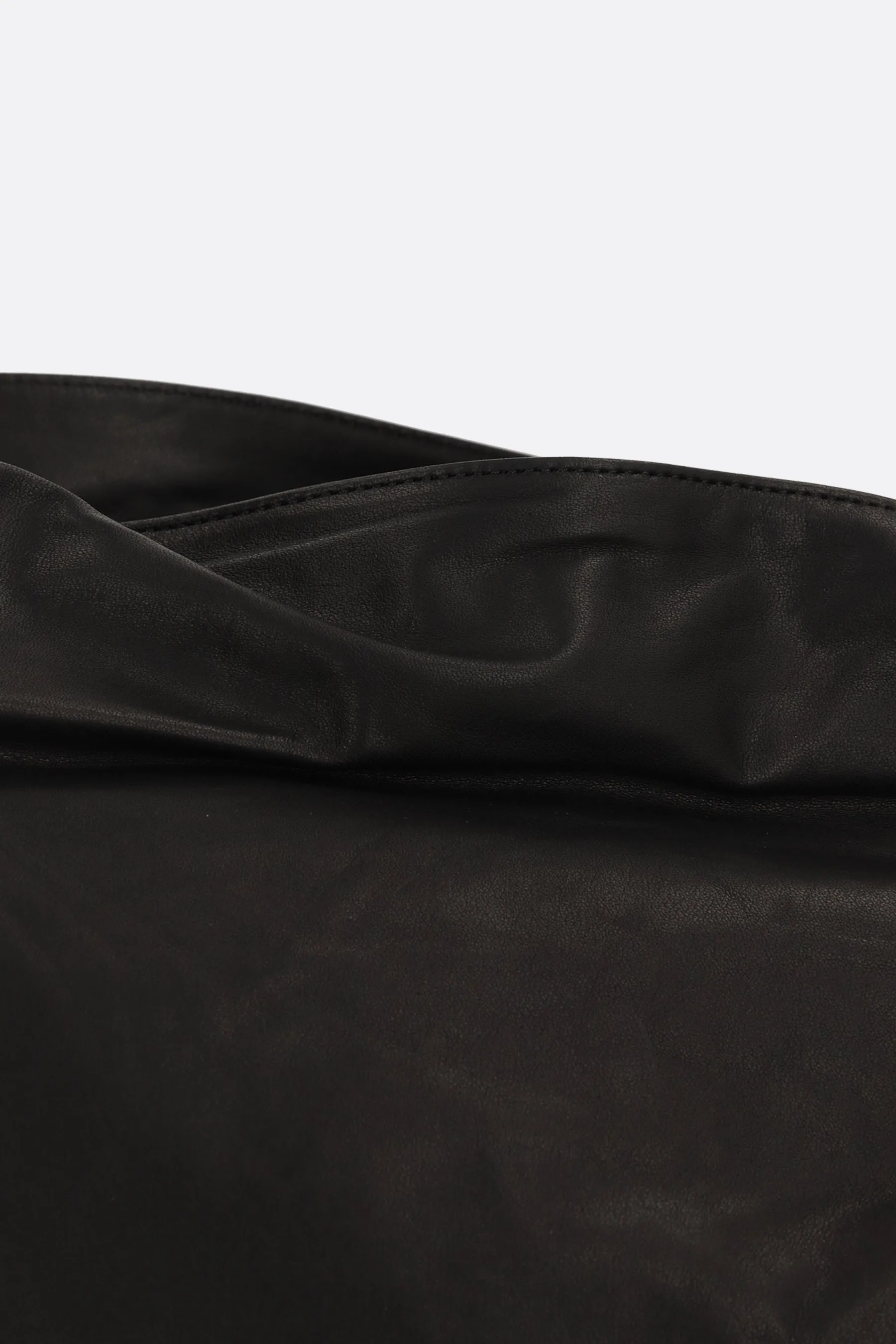 Unevenness shoulder bag in smooth leather